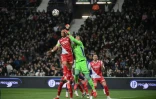 Kjetil Haug et Thilo Kehrer lors du match nul entre Toulouse et l'AS Monaco (1-1) en Ligue 1 à Toulouse le 7 mars 2025