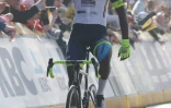 Biniam Girmay lors de sa victoire sur la classique Gand-Wevelgem le 27 mars 2022