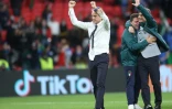 La joie du sélectionneur italien Roberto Mancini, après la victoire aux tirs au but de son équipe face à l'Espagne (1-1, 4-2 t.a.b.) en demi-finale de l'Euro 2020, le 6 juillet 2021 au stade de Wembley à Londres