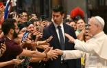 Le pape Léon XIV rencontre des fidèles au Vatican le 29 juillet 2025