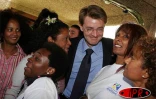Lundi 17 octobre 2005 -

Le ministre de l'outre-mer François Baroin est en visite à La Réunion du 17 au 18 octobre