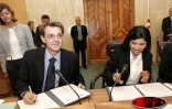 Lundi 17 octobre 2005 -

Le ministre de l'outre-mer François Baroin est en visite à La Réunion du 17 au 18 octobre