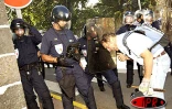 Jeudi 19 juin 2003
Des affrontements ont une nouvelle fois opposé les forces de l'ordre à des grévistes de l'Éducation nationale
(Photo Noël Thomas)