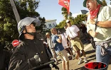 Jeudi 19 juin 2003
Des affrontements ont une nouvelle fois opposé les forces de l'ordre à des grévistes de l'Éducation nationale
(Photo Noël Thomas)