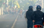 La manifestation des personnels de l'Éducation nationale à Saint-Denis a dégénéré en affrontements avec les forces de l'ordre le lundi 19 mai 2003