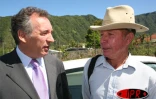 Samedi 26 août 2006 -

François Bayrou, chef de file de l'UDF, en visite aux Makes à Saint-Louis