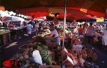 Pour les fruits et les légumes les Réunionnais sont  fidèles aux marchés forains qui se tiennent dans presque toutes les communes de l'île