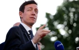 Le ministre de l'Education, Edouard Geffray, s'adresse aux journalistes au lycée Louis-Armand, à Nogent-sur-Marne (Val-de-Marne), le 15 juin 2026
