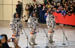Les astronautes chinois de la mission Shenzhou-21 avant leur décollage le vendredi 31 octobre 2025 depuis le pas de tir de Jiuquan (nord-ouest)