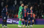 Les joueurs du Paris Saint-Germain après leur défaite contre l'OGC Nice (1-3) lors de la 31e journée de Ligue 1 au Parc des Princes le 25 avril 2025