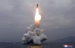 Photo fournie le 3 octobre par l'agence nord-coréenne Kcna montrant un tir de missile dans les eaux au large de la Baie de Wonsan, le 2 octobre 2019 en Corée du Nord