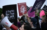 Des manifestants anti-avortement rassemblés devant la Cour suprême, le 3 mai 2022