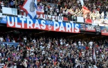 Des supporters du Collectif Ultra Paris encouragent le Paris Saint-Germain, lors de son match de L1 contre Strasbourg, le 14 août 2021 au Parc des Princes