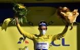 Julian Alaphilippe garde le maillot jaune à l'issue de la 4e étape du Tour de France, entre Sisteron et Orcieres-Merlette, le 1er septembre 2020