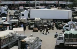 La ruée des camions au marché des Halles de Damas, le 21 septembre 2015