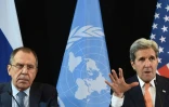 Le secrétaire d'Etat américain John Kerry et le ministre des Affaires étrangères russe Sergueï Lavrov à Munich, le 12 février 2016, lors d'une réunion sur la Syrie