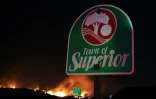 La ville de Superior, dans le Colorado (ouest des Etats-Unis), en flammes, le 30 décembre 2021