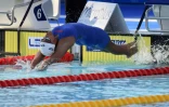 Analia Pigrée lancée vers sa victoire sur 50 m dos aux Championnats d'Europe de Rome, le 14 août 2022  