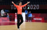 La gardienne Cléopatre Darleux quasi-infranchissable dans la cage des Bleues contre la Russie à Tokyo, le 8 août 2021 
