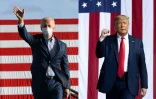 Joe Biden (G) et Donald Trump (D) lors de meetings de campagne en octobre 2020