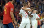 Les joueurs de l'Angleterre Raheem Sterling (d) auteur d'un doublé et Harry Kane lors de la victoire sur l'Espagne 3-2 en Lilgue des nations le 15 octobre 2018