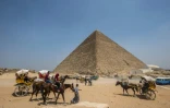 La pyramide de Khéops, le 31 août 2016 à Gizeh, en Egypte