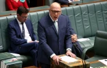 Le chef de l'opposition australienne Peter Dutton, du Parti libéral, s'exprime au sein de la Chambre des représentants, le 16 octobre 2023 à Canberra