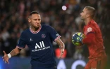 Neymar buteur sur penalty lors de la victoire parisienne sur Lyon au Parc des Princes, le 19 septembre 2021 