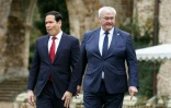 Le secrétaire d'Etat américain Marco Rubio (g) et le ministre ukrainien des Affaires étrangères Andrii Sybiha arrivent à la réunion du groupe G7 à l'abbaye de Vaux-de-Cernay, le 27 mars 2026 à Cernay-la-Ville, dans les Yvelines