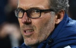 L'entraîneur du Paris Saint-Germain, Laurent Blanc, au stade de Stamford Bridge à Londres, le 9 mars 2016