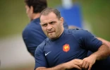Raphael Ibanez, alors entraîneur et capitaine du XV de France lors d'une séance d'entraînement, le 10 octobre 2007 à Marcoussis