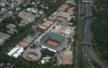Vue aérienne du stade Roland-Garros, le 14 juillet 2016 à Paris 