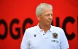 L'entraîneur de Nice Lucien Favre avant un match amical contre le Torino, le 30 juillet 2022 à l'Allianz Riviera