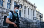 Un gendarme français surveille les abords du Palais de Justice à Paris, le 8 septembre 2021