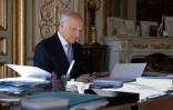 Le président du Conseil constitutionnel, Laurent Fabius, dans son bureau, le 19 octobre 2023 à Paris