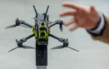Un drone "chasseur" au centre DLR lors d'une présentation du programme "Custodian" à Cochstedt, en Allemagne, le 8 octobre 2025
