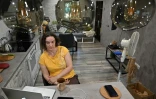 Natalia Mourachko, informaticienne ukrainienne , devait obtenir une promotion. Avec la crise du Covid-19, elle a été licenciée. A la recherche d'un emploi, chez elle, à Kiev, le 2 juillet 2020