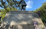 La statue du poète Jonas Hallgrimsson à Reykjavik, le 28 août 2026 en Islande