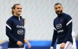 Les attaquants Antoine Griezmann et Karim Benzema, à l'échauffement avant le match amical contre la Bulgarie, le 8 juin 2021 au Stade de France à Saint-Dernier, dernier match de préparation avant l'Euro 2020