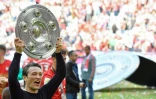 Niko Kovac avec le trophée de champion d'Allemagne le 18 mai 2019 à Munich