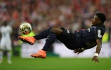 Le défenseur du PSG Serge Aurier en finale de la Coupe de la Ligue face à Lille au Stade de France, le 23 avril 2016