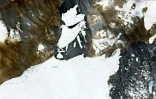 Image satellite prise par la mission Copernicus Sentinel-2 de la fonte des glaces au Groenland, dans l'Arctique, le 27 août 2020