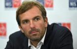 Le capitaine de l'équipe de France de Fed Cup Julien Benneteau en conférence de presse, le 28 octobre 2019 à Paris   