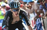 Le Français Romain Bardet, lors de la montée vers l'Alpe d'Huez, terme de la 12e étape du Tour de France, partie de Briançon, le 14 juillet 2022