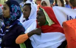 Des Soudanaises manifestent contre les violences faites aux femmes, à Khartoum le 25 novembre 2019