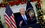 Le président américain Joe Biden fait le point sur la situation sanitaire face au variant Omicron, le 21 décembre 2021 à la Maison Blanche, à Washington