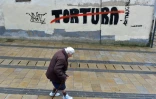 Un graffiti contre la torture, dans le village d'Agurain, au Pays basque espagnol, le 3 mai 2018