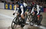 La Française Mathilde Gros en tête lors des séries du keirin aux Mondiaux de cyclisme, le 5 août 2023 à Glasgow 