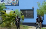 Des policiers anti-émeute devant la prison d'"El Chipote", à Managua le 30 juin 2021