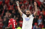 La joie de Karim Benzema, après la victoire, 1-0 face à Liverpool, en finale de la Ligue des Champions, le 28 mai 2022 au Stade de France à Saint-Denis